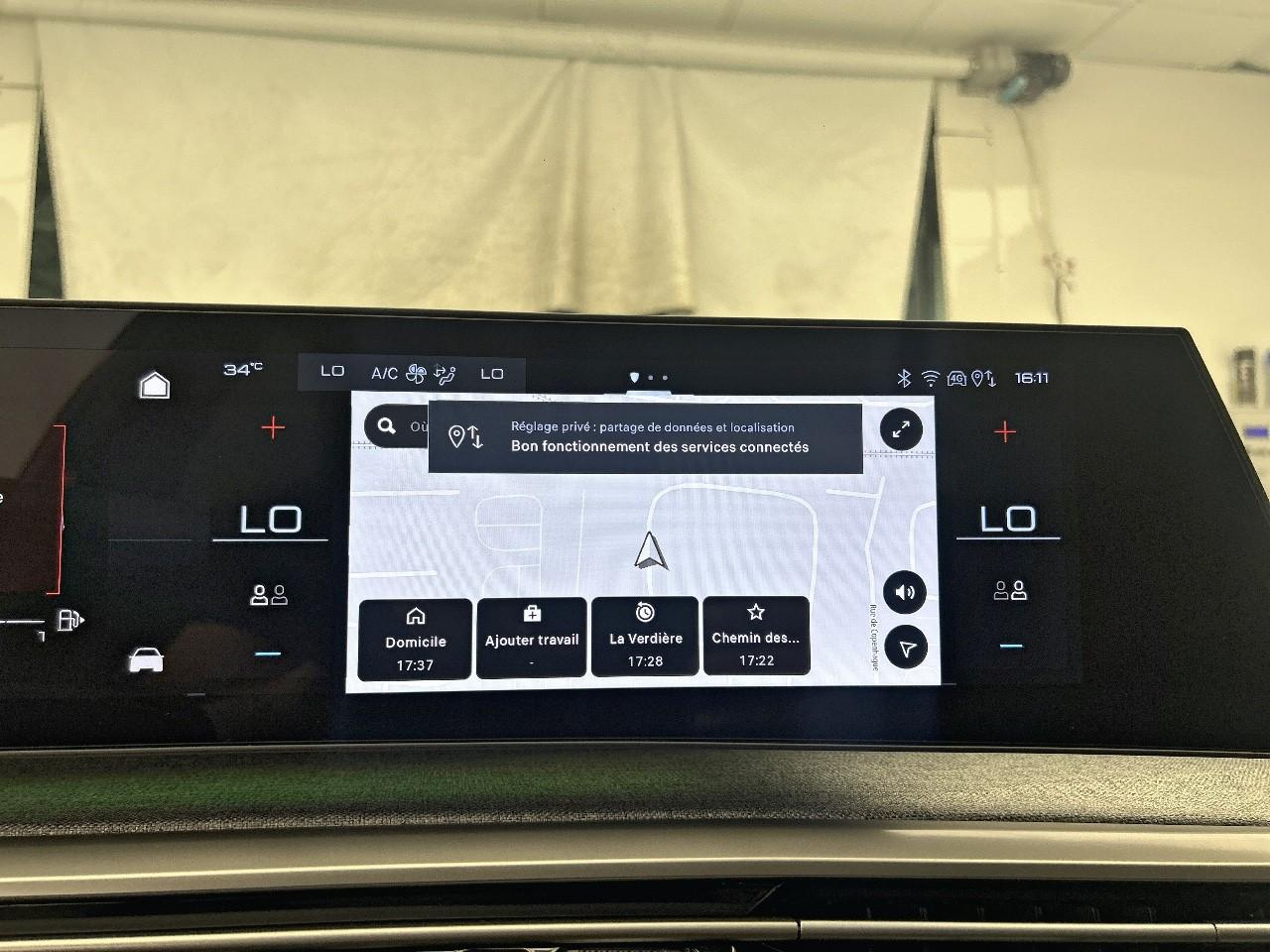 Peugeot 3008 hybrid 145 e-dcs6 gt — photo 11