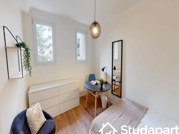Chambre dans une colocation de 14m2