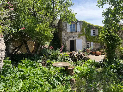 Maison 10 pièces 275 m²