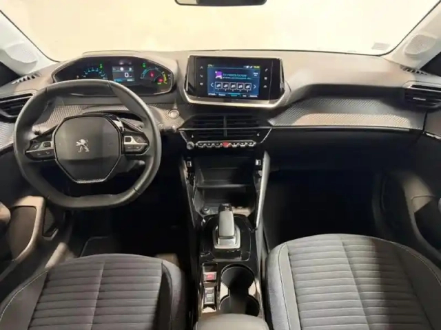Peugeot 208 e- 136ch style — photo 9