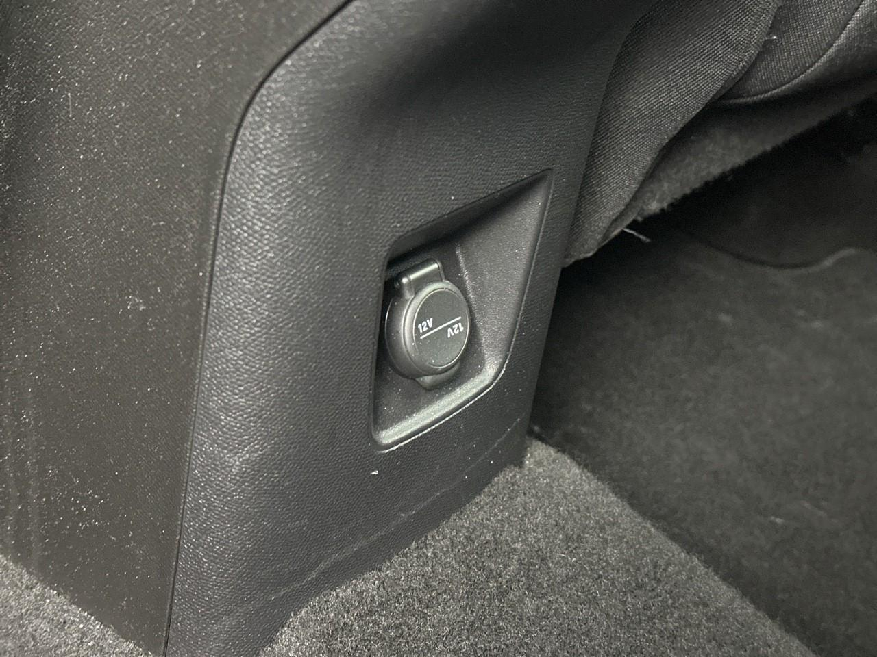 Citroën C3 Aircross hybride 145 ch aut plus — photo 32