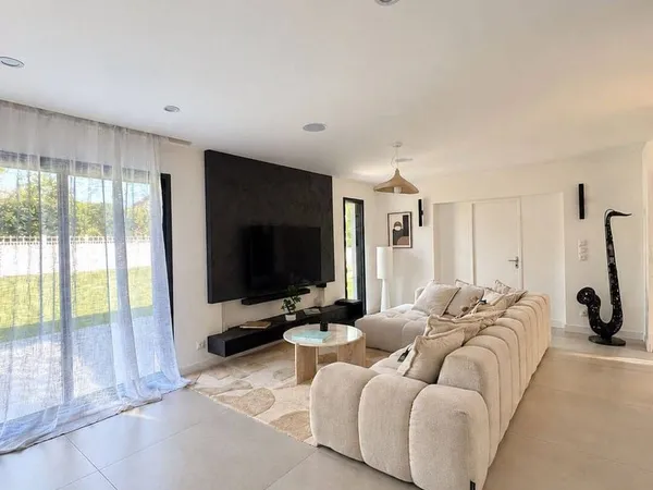 Maison 7 pièces 183 m²