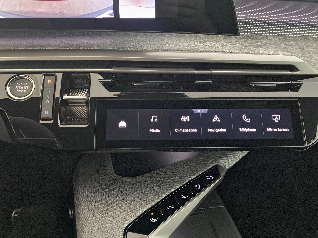 Peugeot 3008 hybrid 145 e-dcs6 gt — photo 17