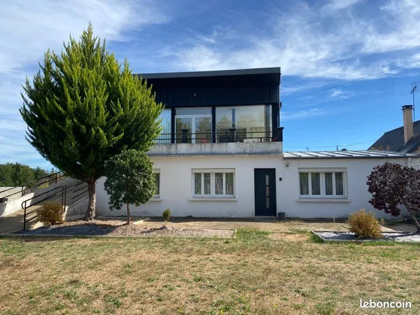 Maison 4 chambres + bureau - DPE C - 2 garages - Terrain 1 268 m²