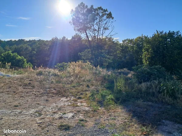Vends terrain constructible