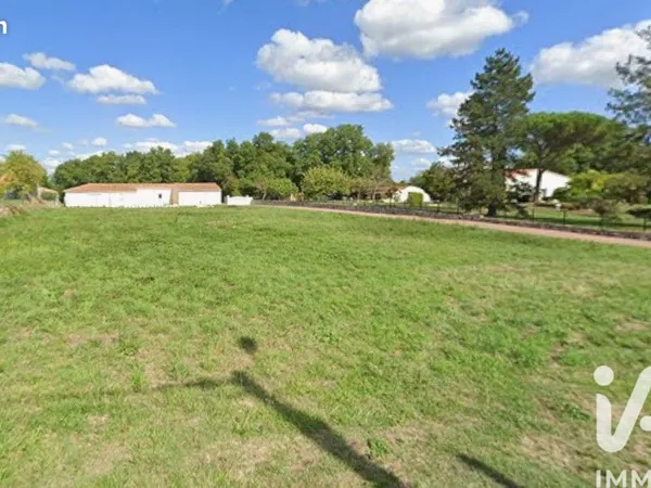 Terrain 2155 m² Val-de-Cognac