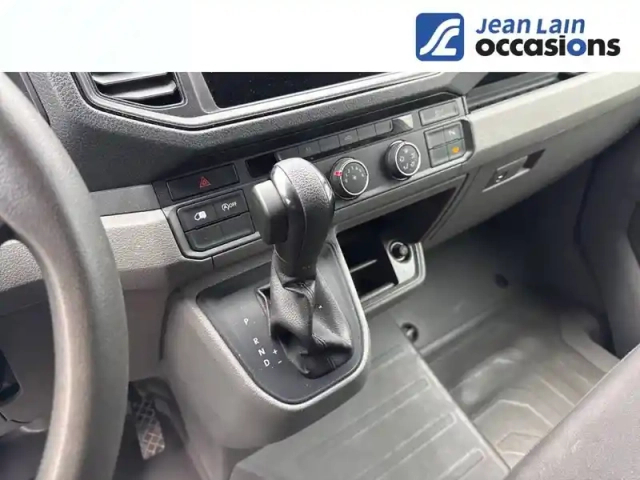 Volkswagen Crafter van 35 l3h3 2.0 tdi 140 ch bva — photo 13