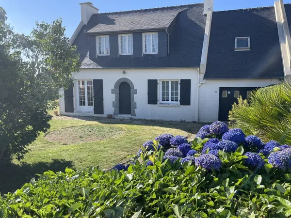 Vends maison avec jardin
