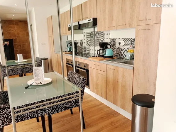 Place Stalingrad Bordeaux Centre, bel appartement T2 neuf, clair et très calme
