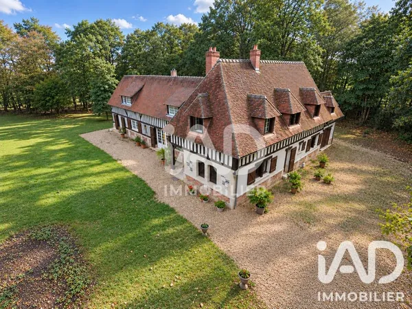 Maison 9 pièces 256 m²