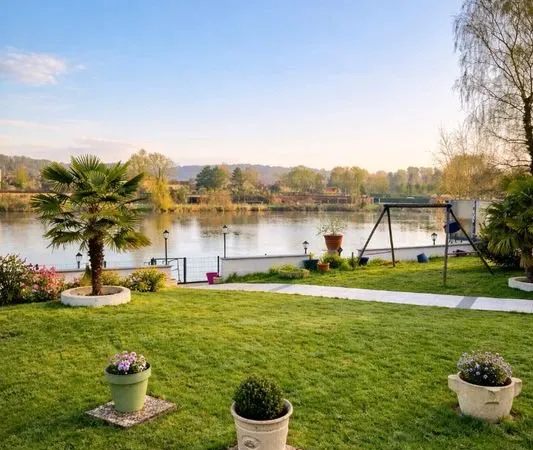 Propriété 7 pièces 285 m²