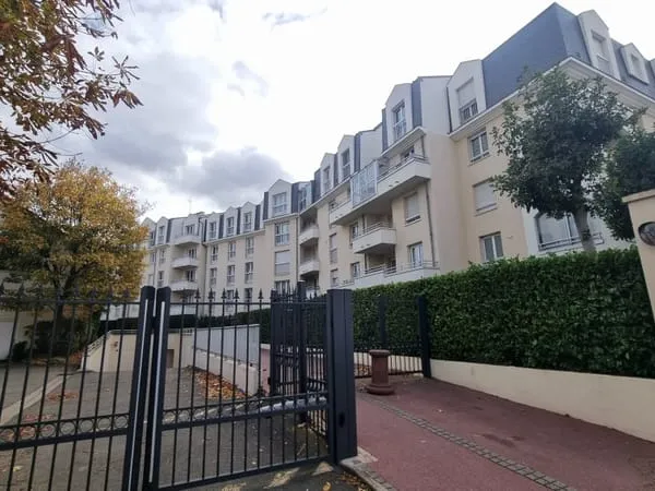 Appartement 6 pièces, Secteur Noailles