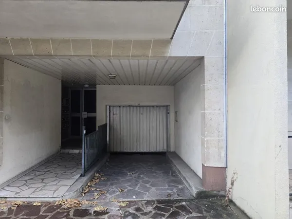 À louer - places de parking pour motos au Perreux-sur-Marne