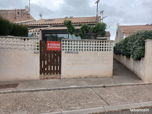 Je vous propose cette maison de 2 pièces, située a Gruissan quartier des Ayguades