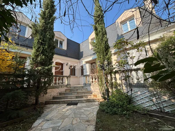 Maison 6 pièces 170 m²