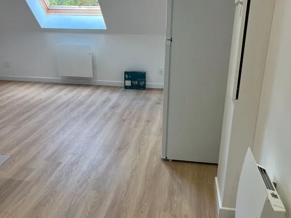 Caen - Abbaye aux dames F2 bis meublé neuf en duplex