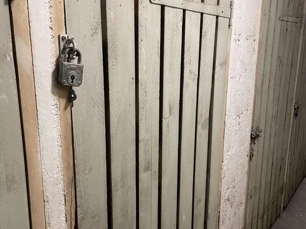 Cave saine et sécurisée - Vaugirard - 3 min métro - Disponible immédiatement