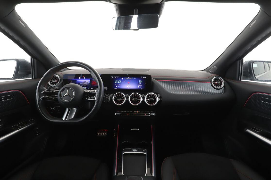 Mercedes-Benz EQA 250+ AMG Line 70.5 kWh — photo 11