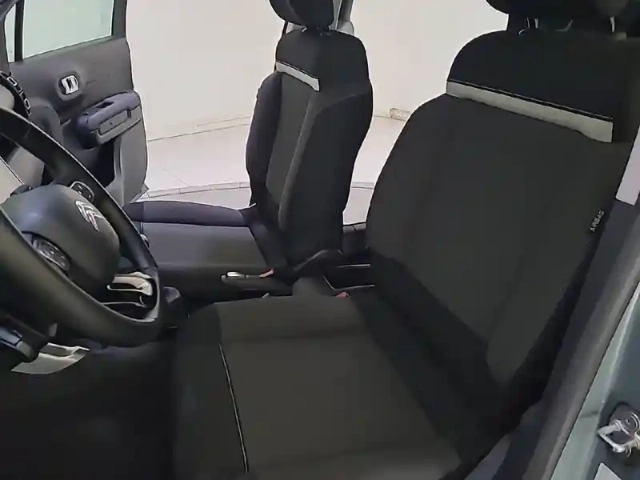 Citroën C3 Aircross puretech 110 s&amp;s bvm6 — photo 32
