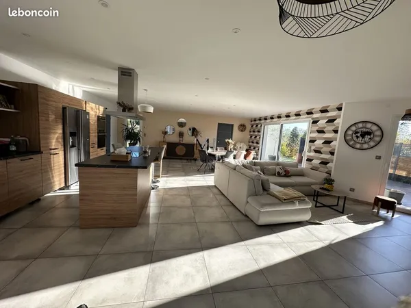Maison 6 pièces 147 m²