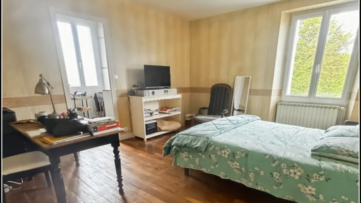 Photo 12
