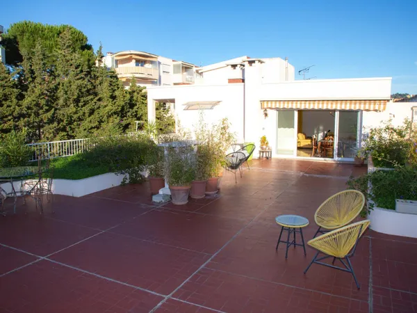 Rare à Cannes : appartement 112 m² avec terrasse de 160 m²