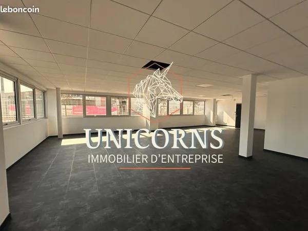 Bureaux 600 m²