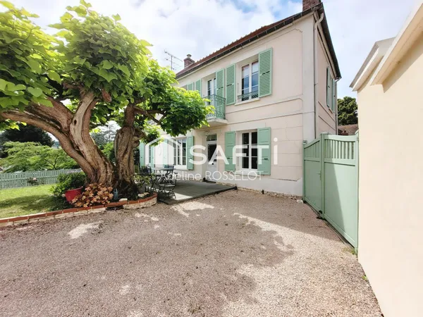 Maison de maître avec dépendance - Vallée de l'Eure