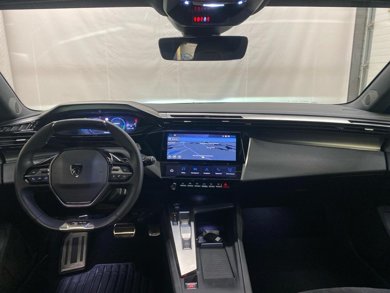Peugeot 308 phev 180 e-eat8 gt — photo 12