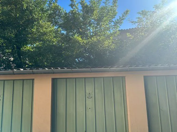 Garage à louer