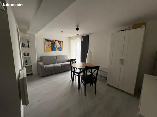 Studio 1 pièce 19 m²