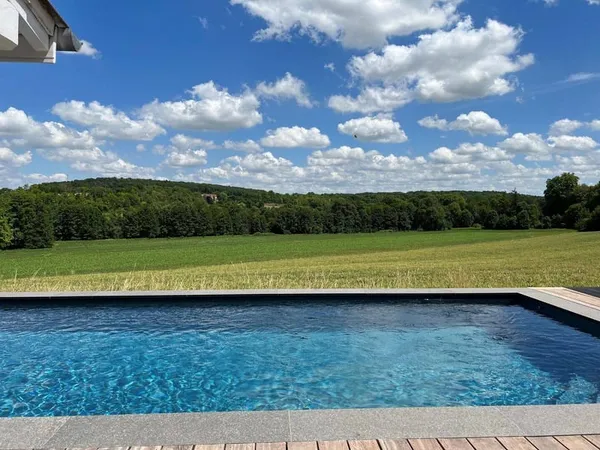 Maison 10 pièces 265 m²