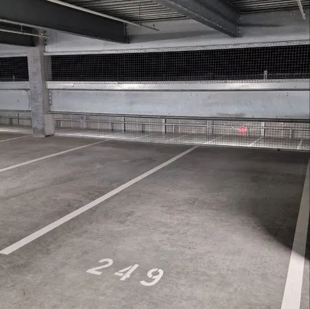 Parking Quai du Brazza