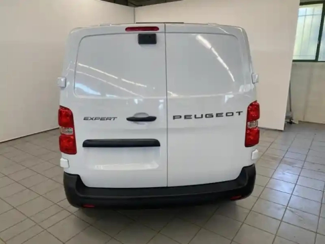 Peugeot Expert fg m 2.2 diesel 150ch pack premium connect — photo 5