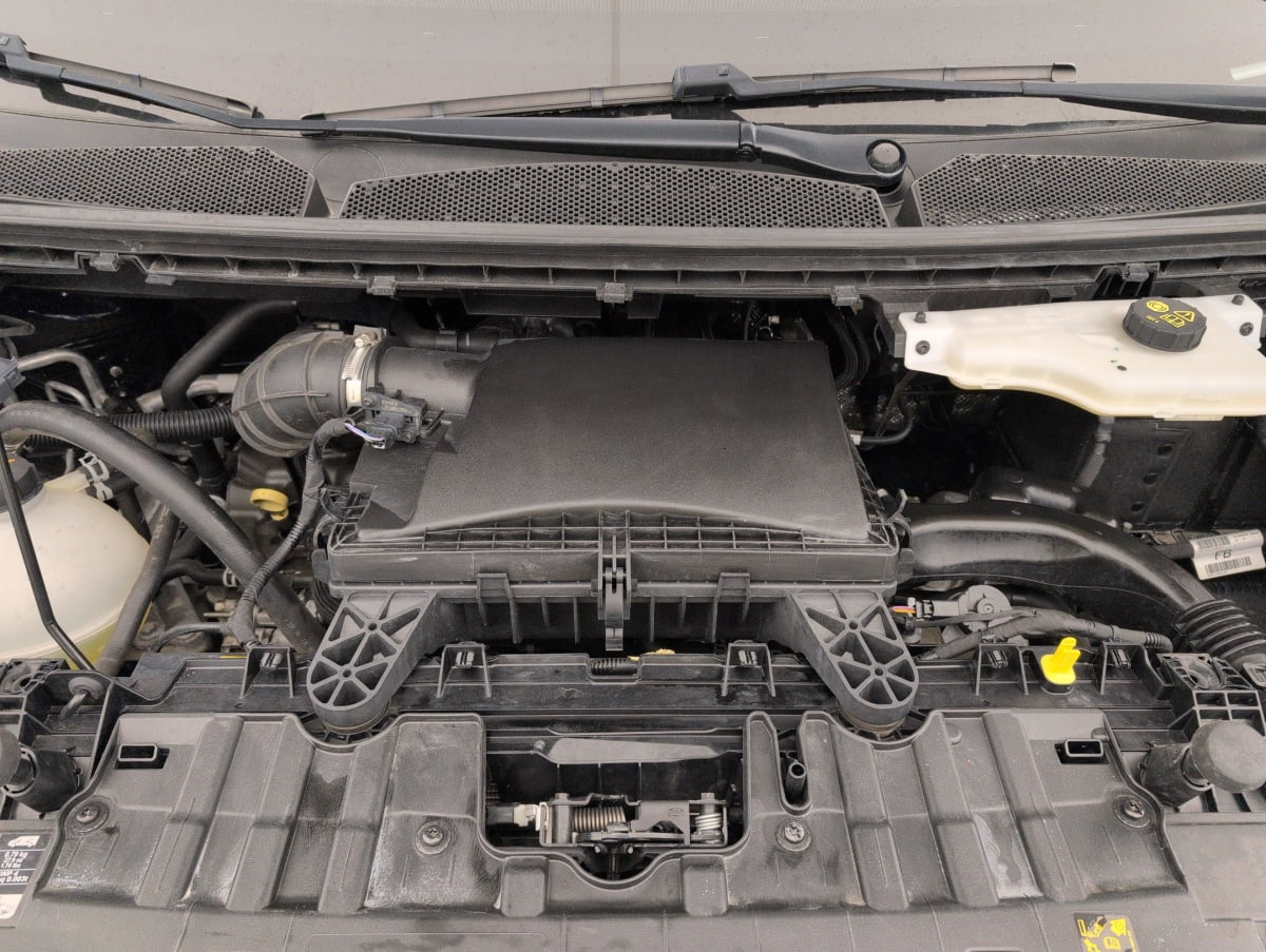 Ford Tourneo Custom — photo 14