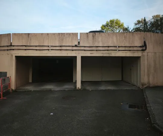 Location parking extérieur sécurisé Les Prés Montigny-le-Bretonneux