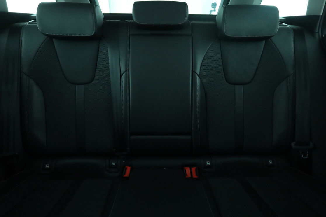 Skoda Octavia Combi 1.4 TSI PHEV iV Style DSG6e — photo 14