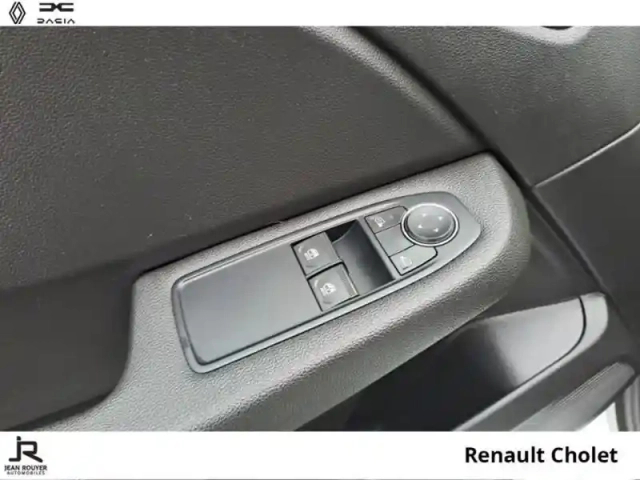 Renault Clio 1.5 blue dci 100ch evolution — photo 14