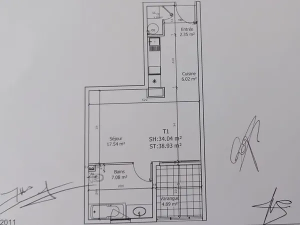 A VENDRE - UN STUDIO DE 38.93 M2 ENVIRON - SAINT DENIS - 1