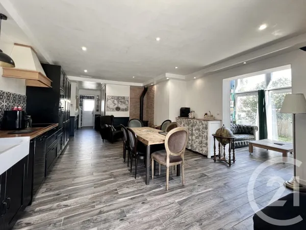 Maison 6 pièces 126 m²