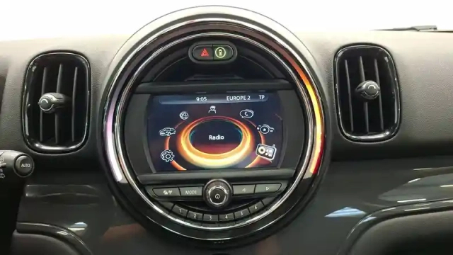 Mini Mini countryman 136 ch — photo 32