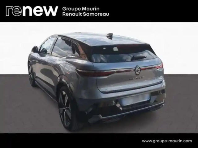 Renault Megane e-tech electric ev60 220ch iconic super charge -b — photo 4
