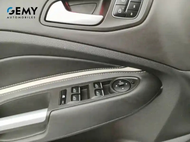 Ford Kuga vignale 2.0 tdci 150 s&amp;s 4x2 bvm6 — photo 16