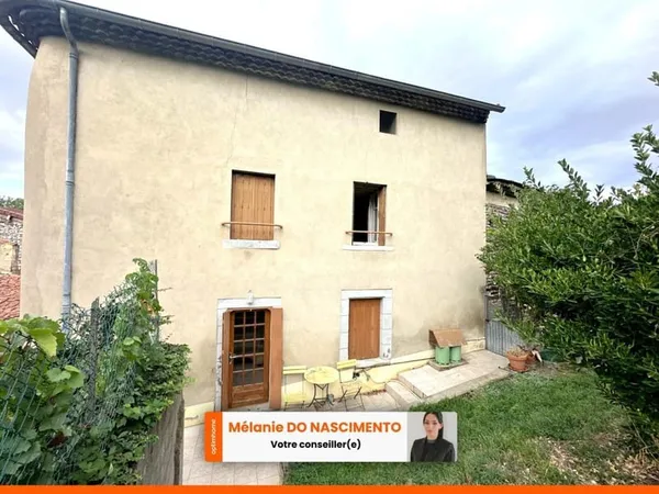 Maison de ville 115m² avec cuvage et jardin à Dallet