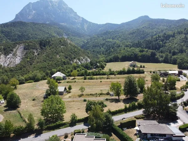 Terrain 698 m² Savines Le Lac