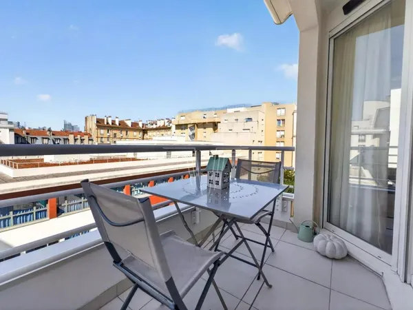 Vends T3 - 84.03m² - Courbevoie 92400