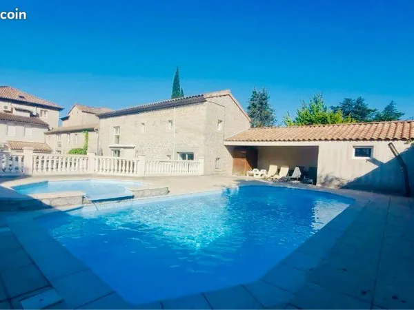 Appartement 3 pieces avec piscine Ruoms