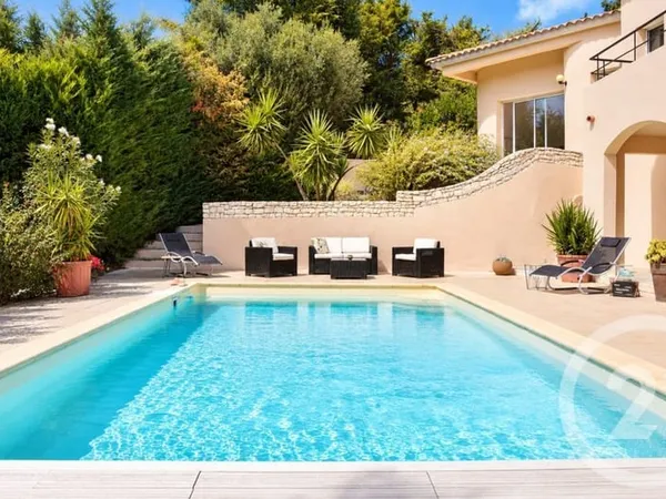 Maison 6 pièces 200 m²