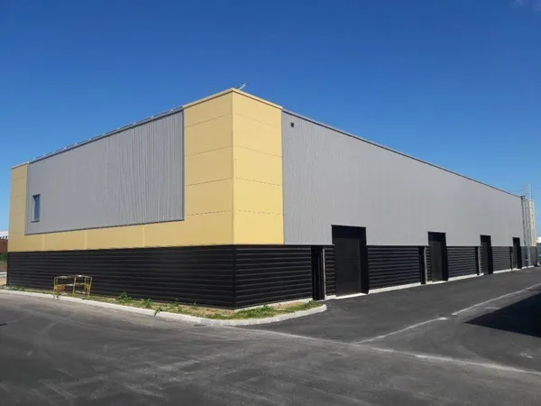Local d'activité 2246 m²