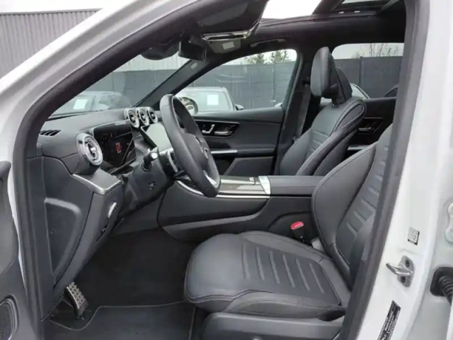 Mercedes Glc 300 de 4matic amg line — photo 36